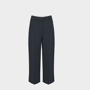 Aritzia Cropped Effortless pants